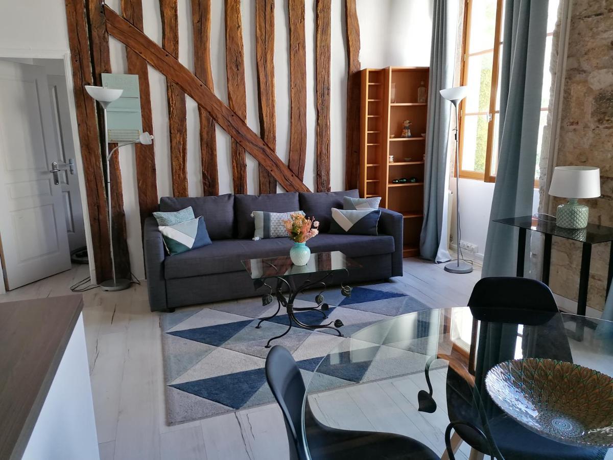 Evasion Autour De Poutres Et Pierres Plein Centre Apartment Orleans Bagian luar foto